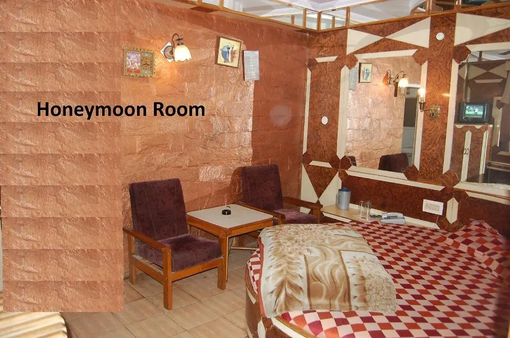 Hotel Gulmarg Regency Shimla 2*,  India